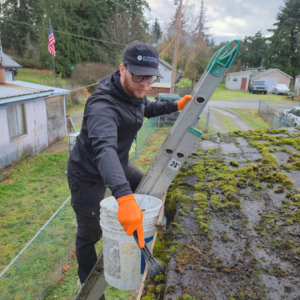 How To Know When Your Gutters Need Cleaning? An Olympic Peninsula Homeowner’s Guide